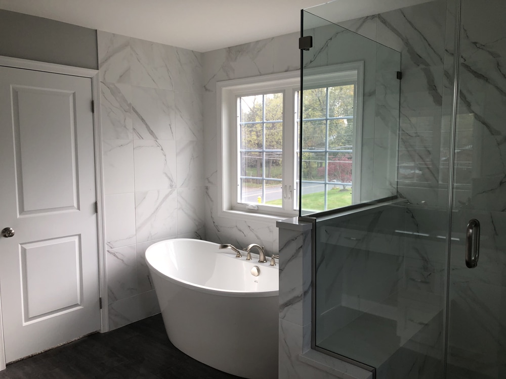 bathroom with standing tub